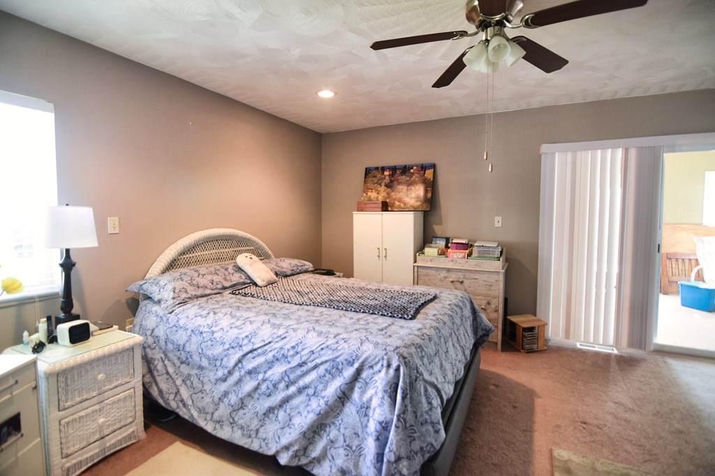 1525 Woodland Ave, Franklin, Pennsylvania image 17