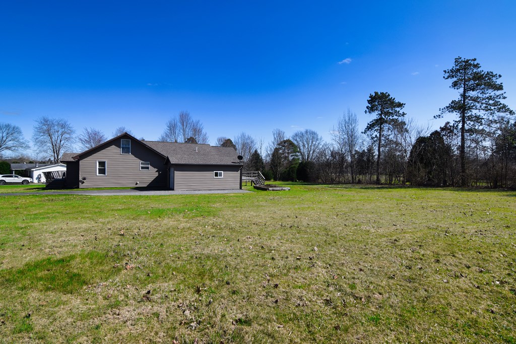 1525 Woodland Ave, Franklin, Pennsylvania image 12