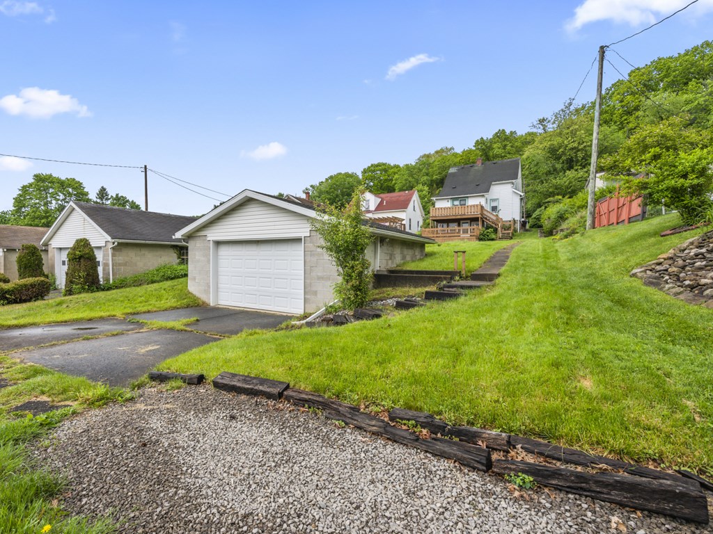 631 E. Spruce Street, Titusville, Pennsylvania image 25