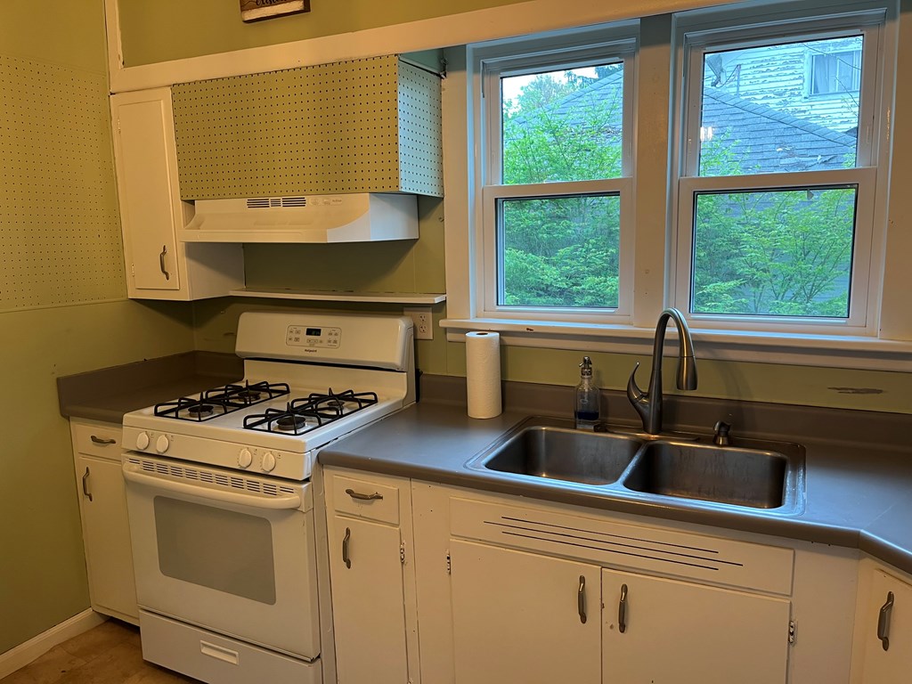327 East Elm St, Titusville, Pennsylvania image 7