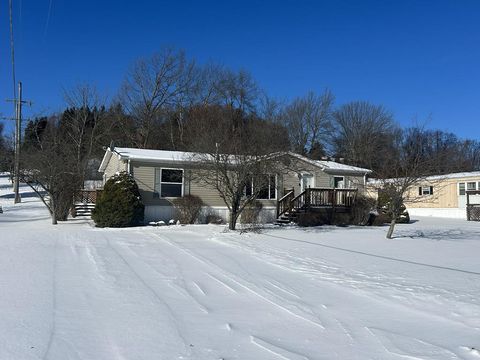 Homes For Sale - 321 Ridge Avenue Lot 23 Ave<br/> Clarion County, Strattanville, PA 16258