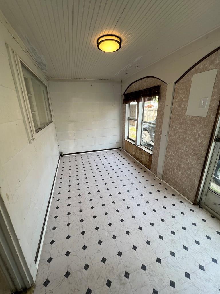 842 W Spring St, Titusville, Pennsylvania image 24