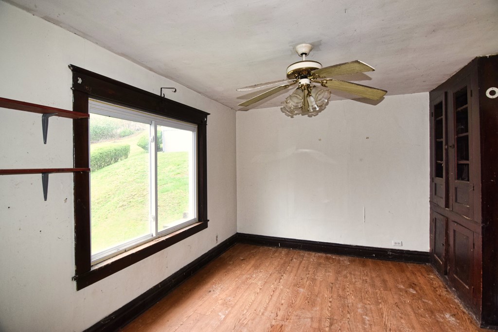 22 Cherry Alley, Oil City, Pennsylvania image 4
