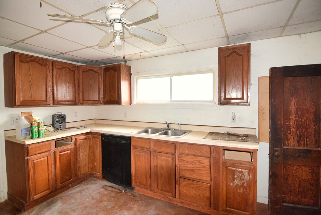 22 Cherry Alley, Oil City, Pennsylvania image 6