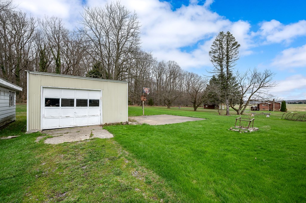 1419 Branchton Rd, Hilliards, Pennsylvania image 28