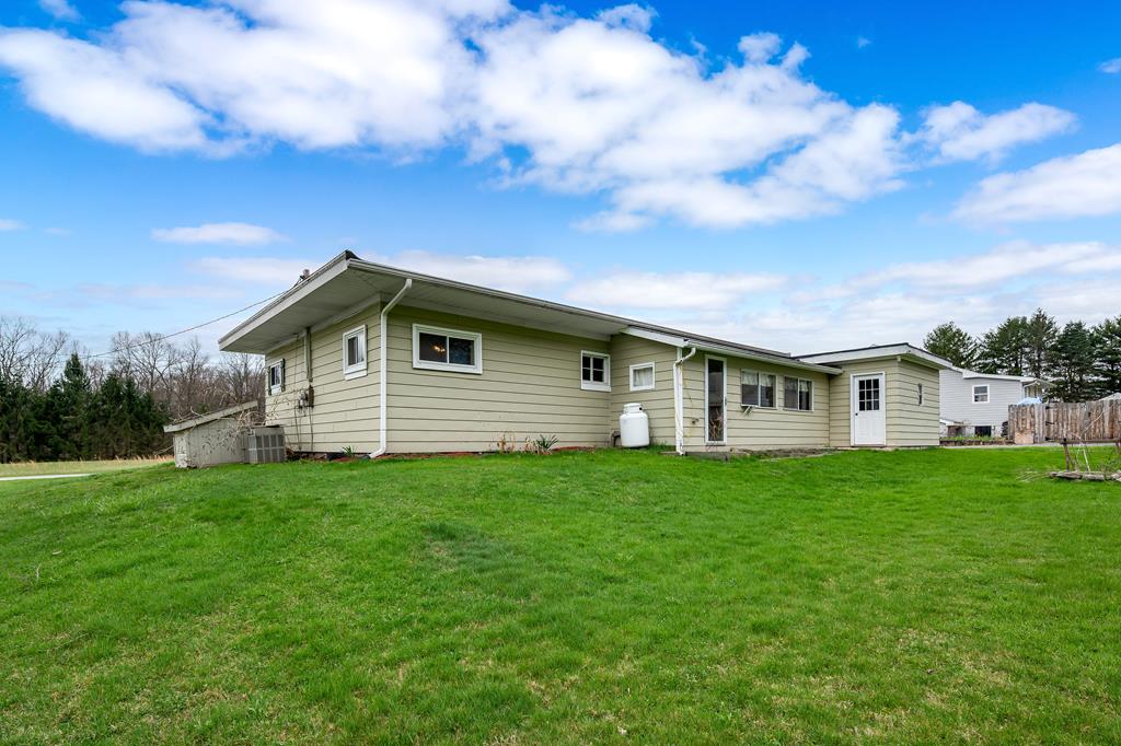 1419 Branchton Rd, Hilliards, Pennsylvania image 1