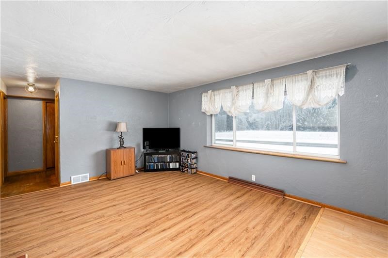 1419 Branchton Rd, Hilliards, Pennsylvania image 24