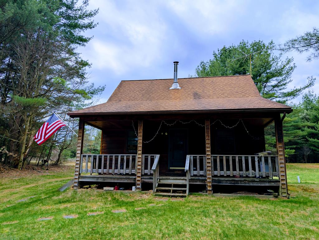 2141 Roundtown Dr, Leeper, Pennsylvania image 1