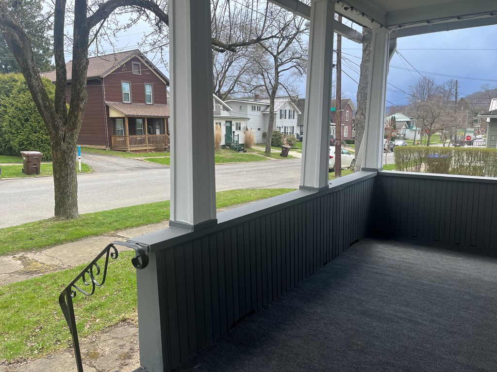 413 North Brown Street, Titusville, Pennsylvania image 3
