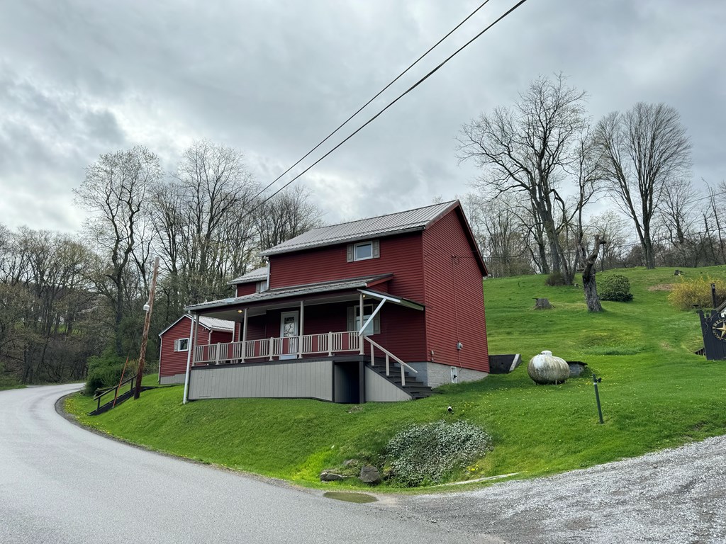 571 Kaylor Frogtown Rd, Chicora, Pennsylvania image 3