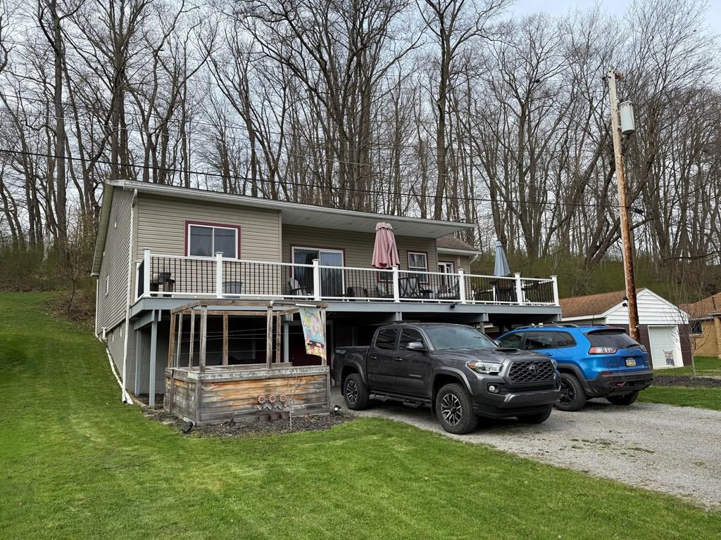 220 Causeway Drive, Franklin, Pennsylvania image 3