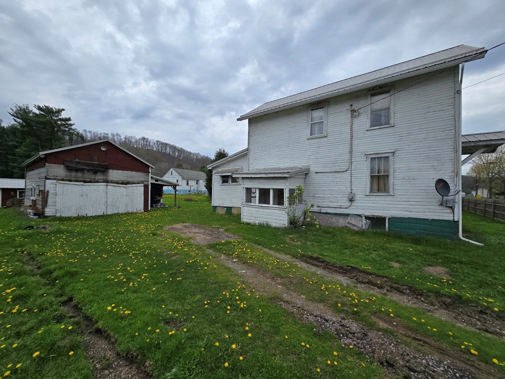 49 Main St, Summerville, Pennsylvania image 2