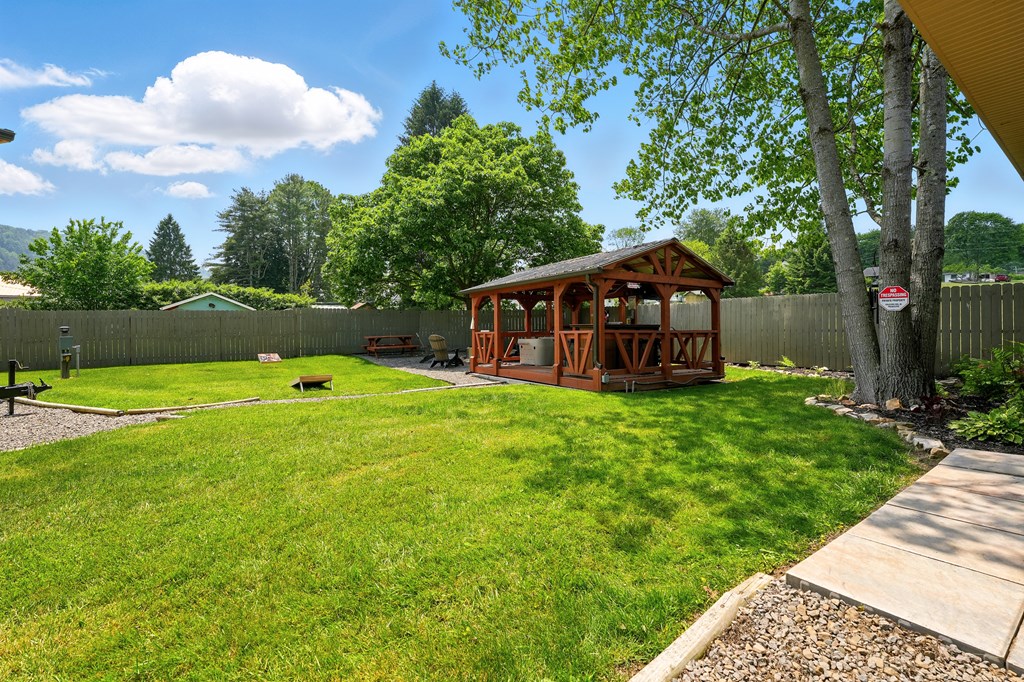 319 Ferry Lane, West Hickory, Pennsylvania image 25