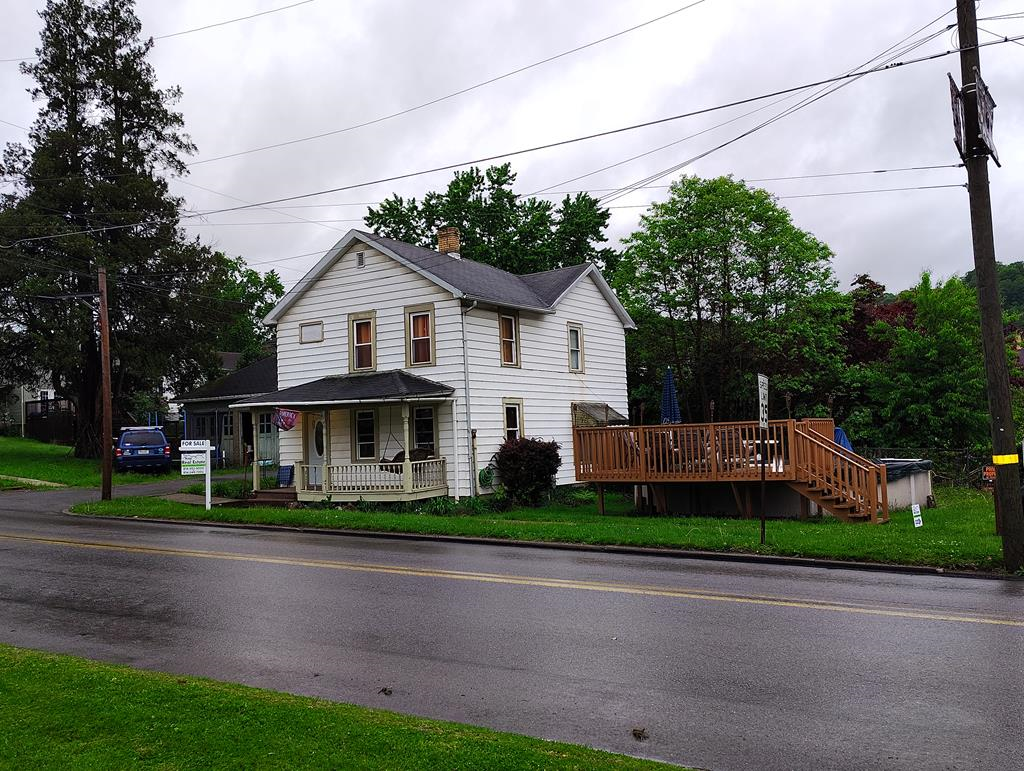 102 3rd Street, East Brady, Pennsylvania image 1