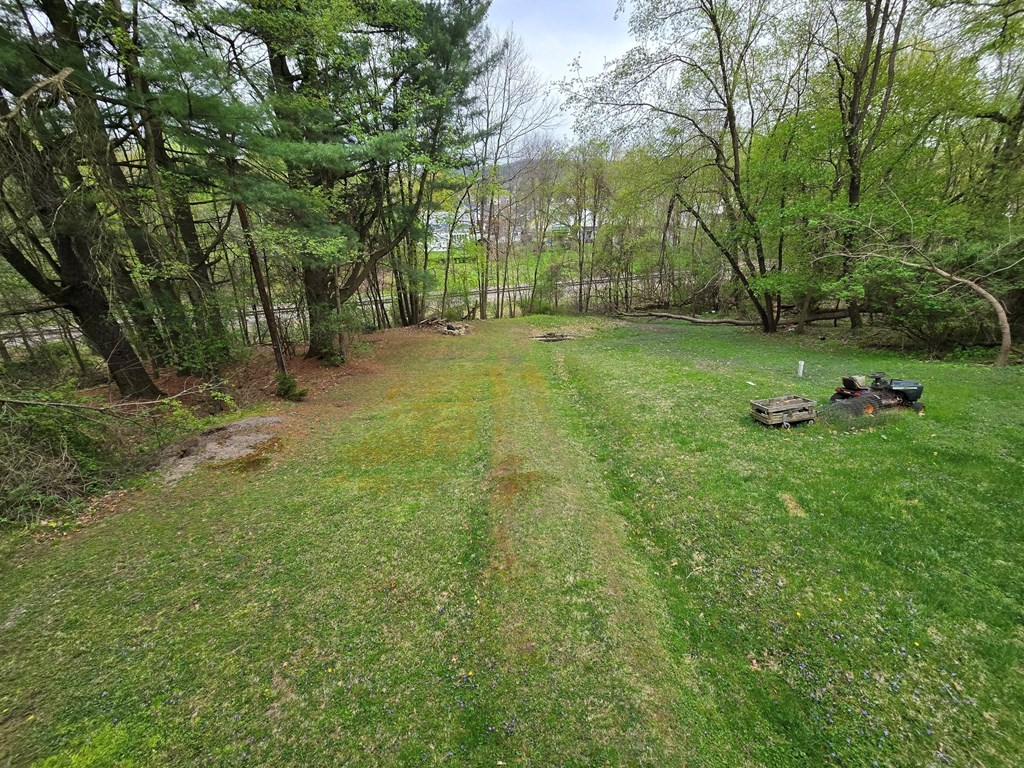 108 Cherry St, Punxsutawney, Pennsylvania image 2