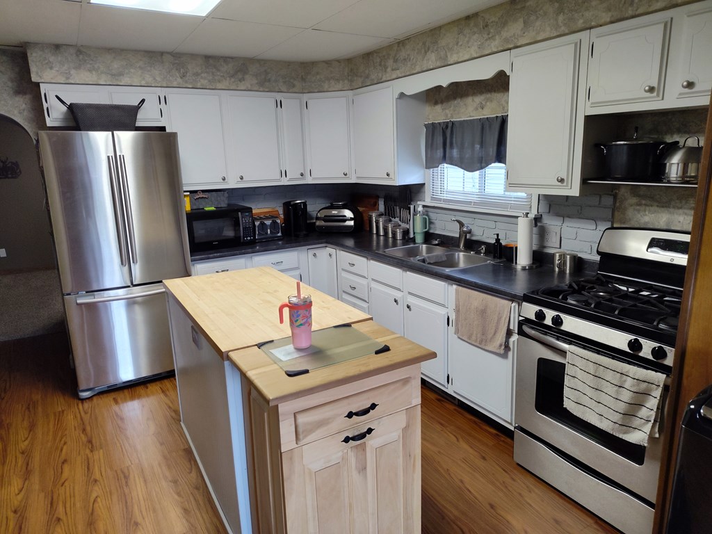 220 Lamberton Street, Franklin, Pennsylvania image 10