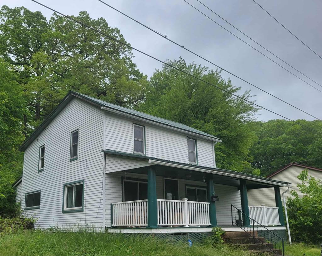 312 Erie Street, Franklin, Pennsylvania image 1