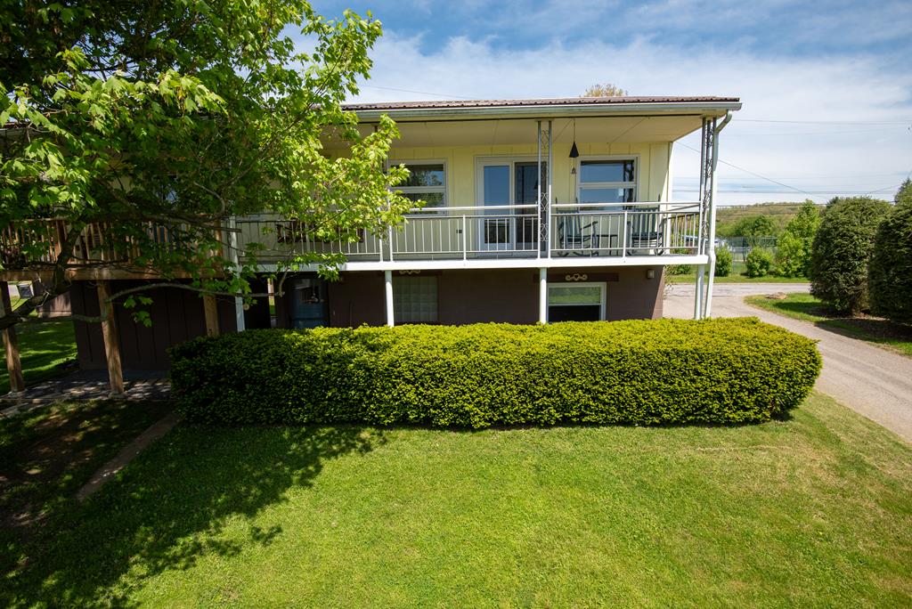 36 Circle St, Franklin, Pennsylvania image 4
