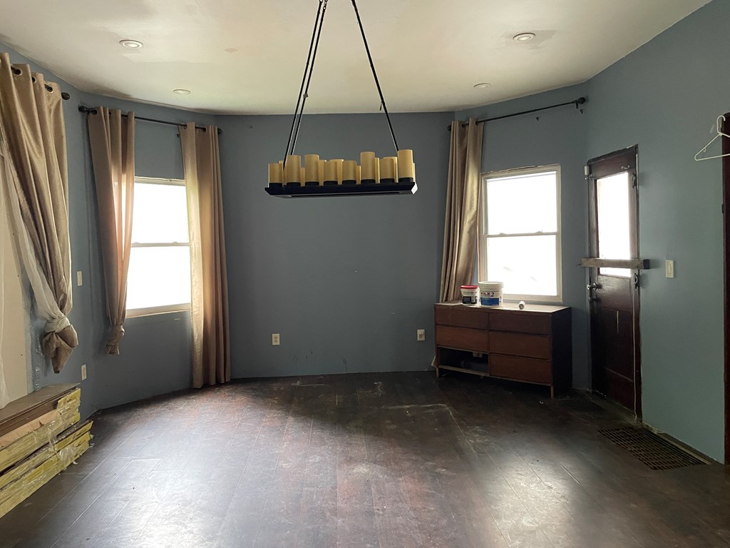 924 W 1st St, Oil City, Pennsylvania image 6