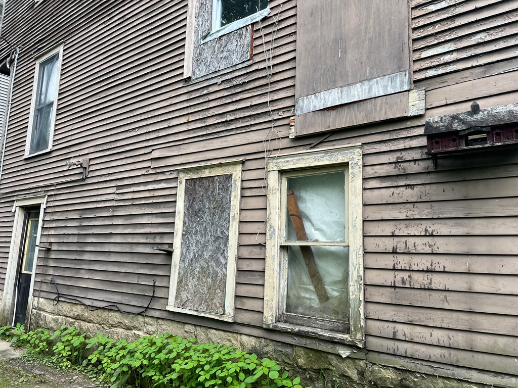 924 W 1st St, Oil City, Pennsylvania image 37