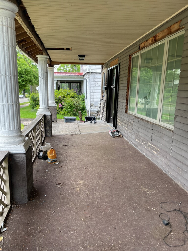 924 W 1st St, Oil City, Pennsylvania image 33
