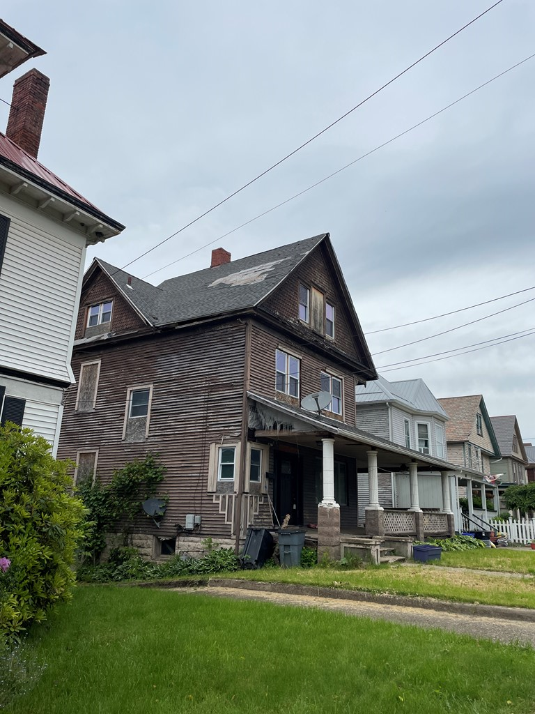 924 W 1st St, Oil City, Pennsylvania image 35