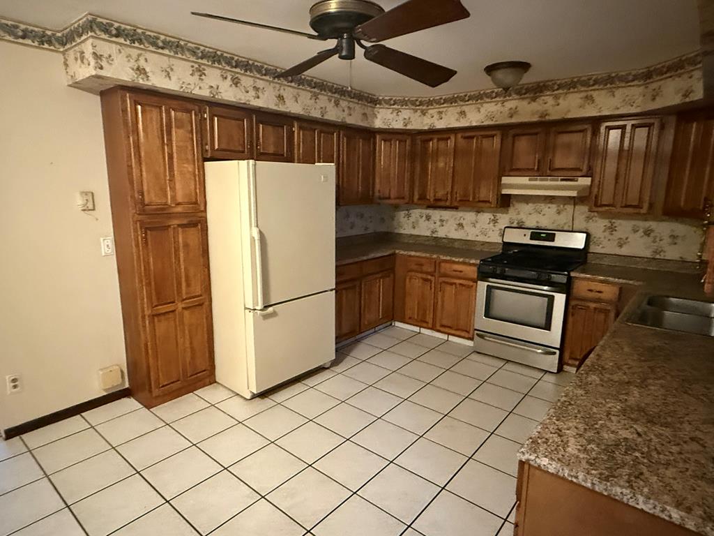 1533 Garden Drive, Franklin, Pennsylvania image 7