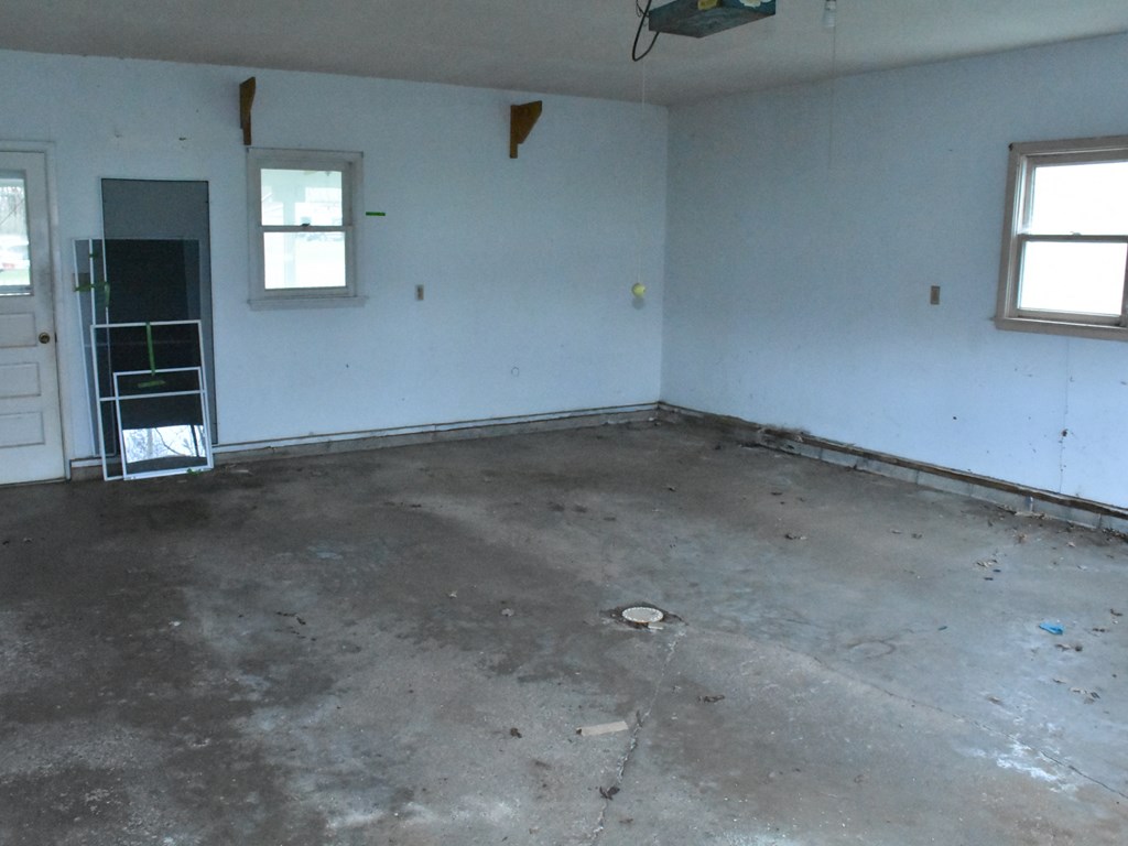 14746 N. Main Street Ext, Meadville, Pennsylvania image 41