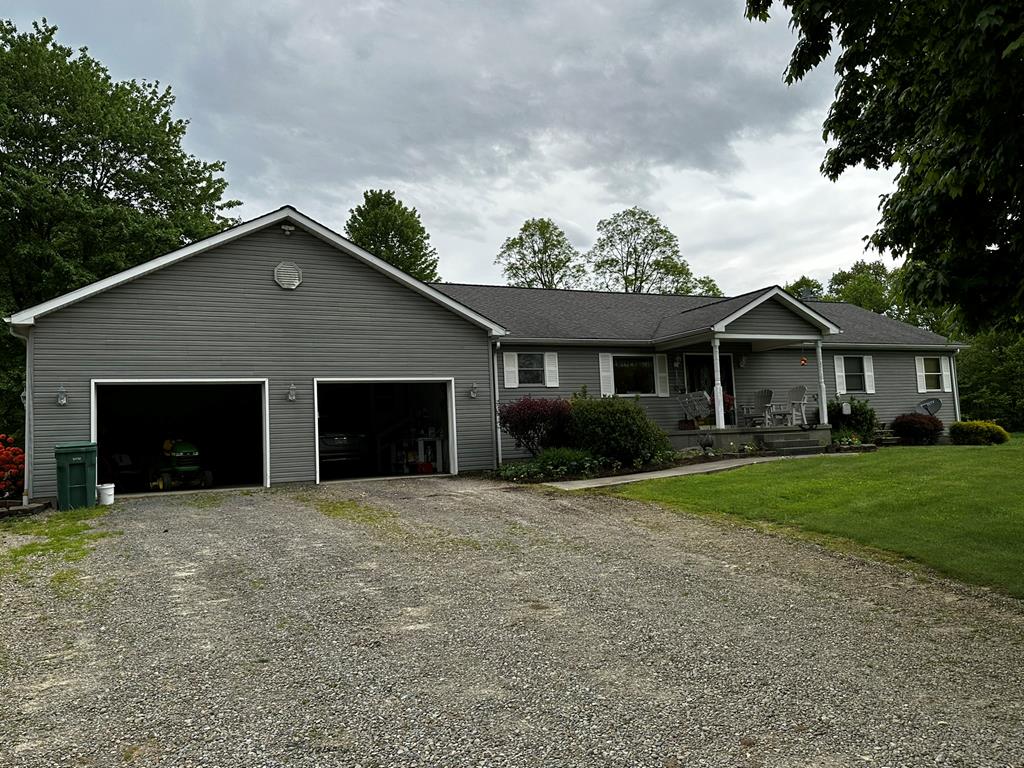 10716 County Line Rd, Greenville, Pennsylvania image 1