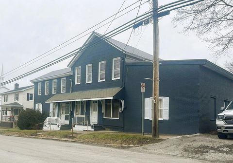 Apartment For Sale - 919 East Main Street<br/> Armstrong County, Rural Valley, PA 16249