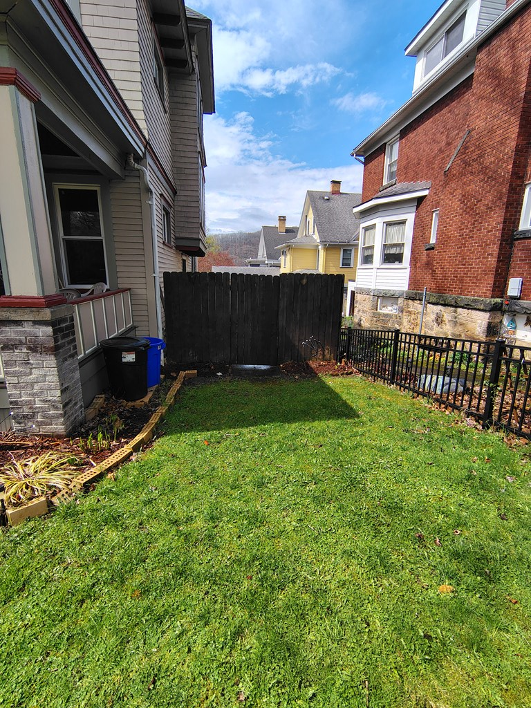 506 W 3rd St, Oil City, Pennsylvania image 2