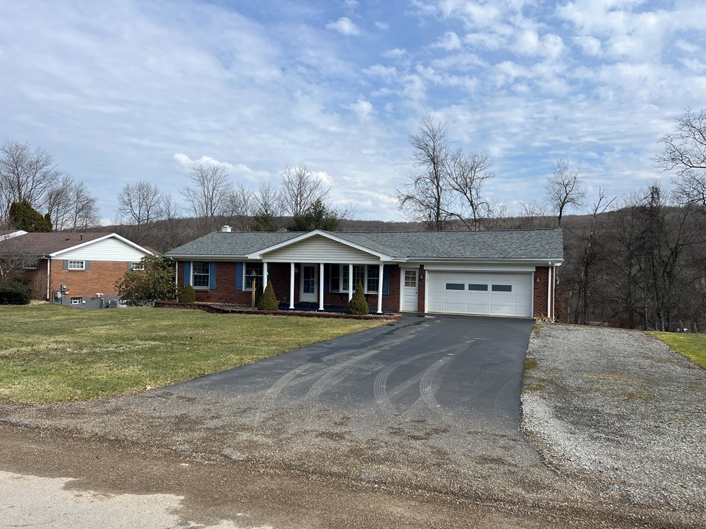 435 Gilfillan St, Franklin, Pennsylvania image 2