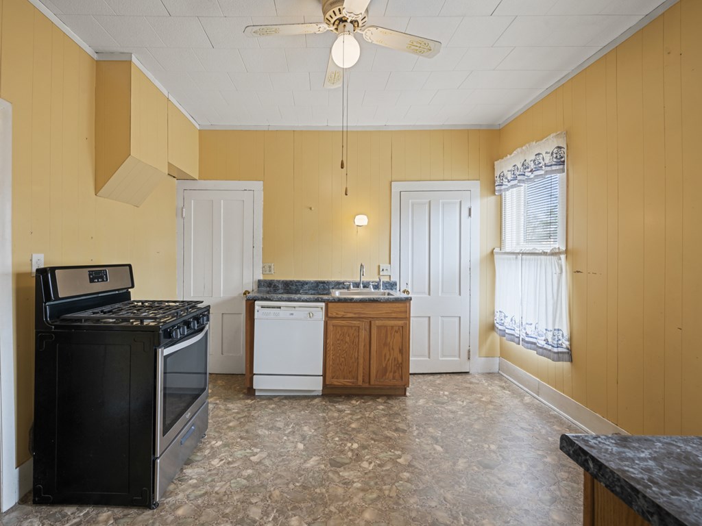 413 North Martin Street, Titusville, Pennsylvania image 13