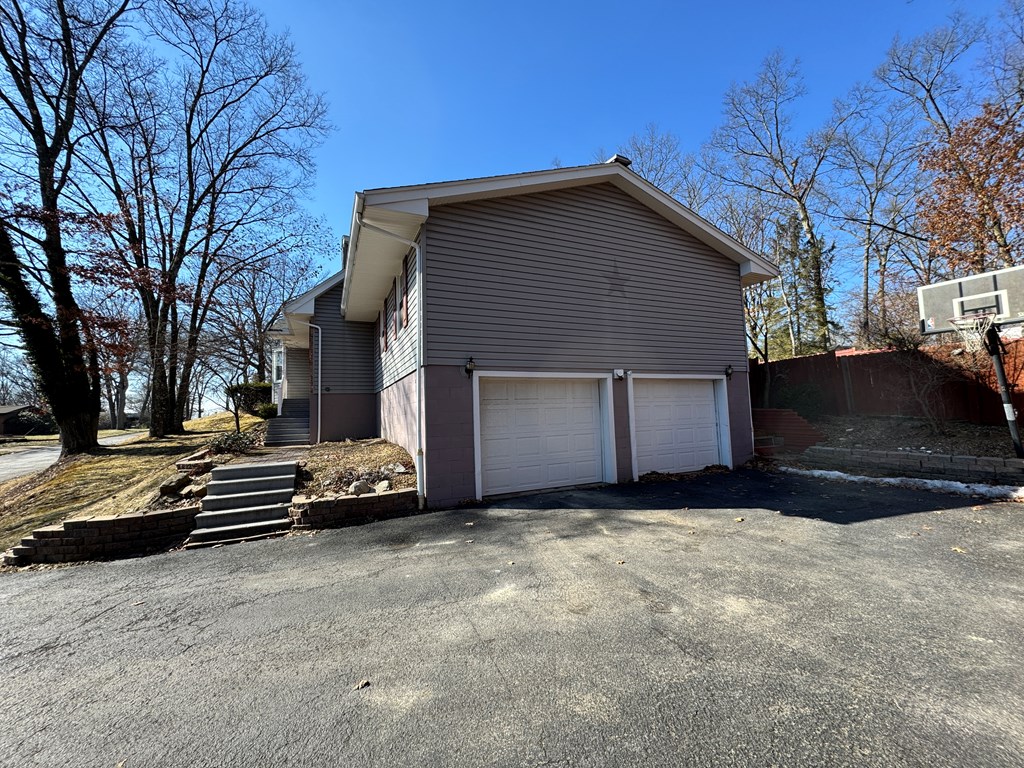 10 Crestview Dr, Oil City, Pennsylvania image 5