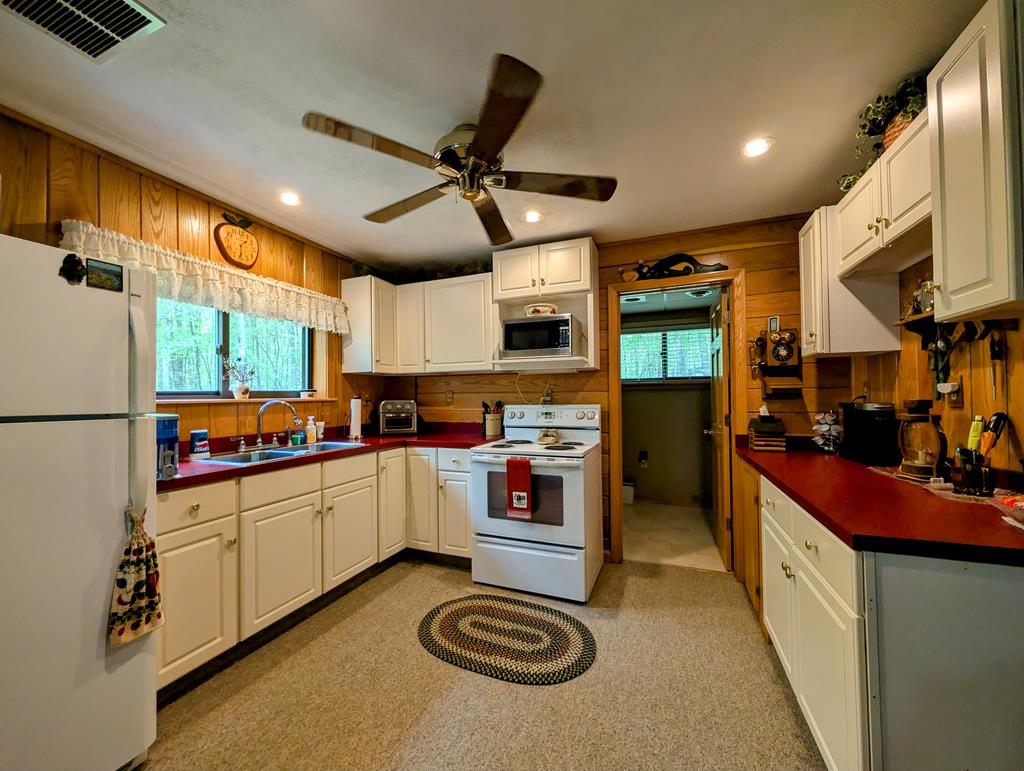 109 Last Call Ln, Tidioute, Pennsylvania image 14