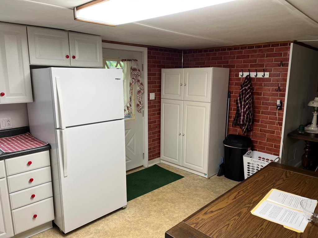 348 Ahrensville Rd, Oil City, Pennsylvania image 8