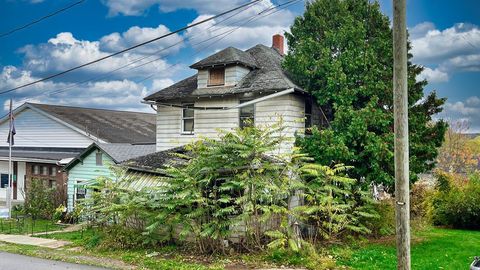 Homes For Sale - 630 S Main St<br/> Clarion County, Knox, PA 16232