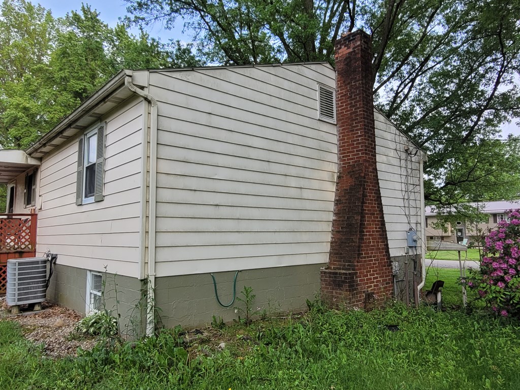 953 Mosser Drive, New Castle, Pennsylvania image 5