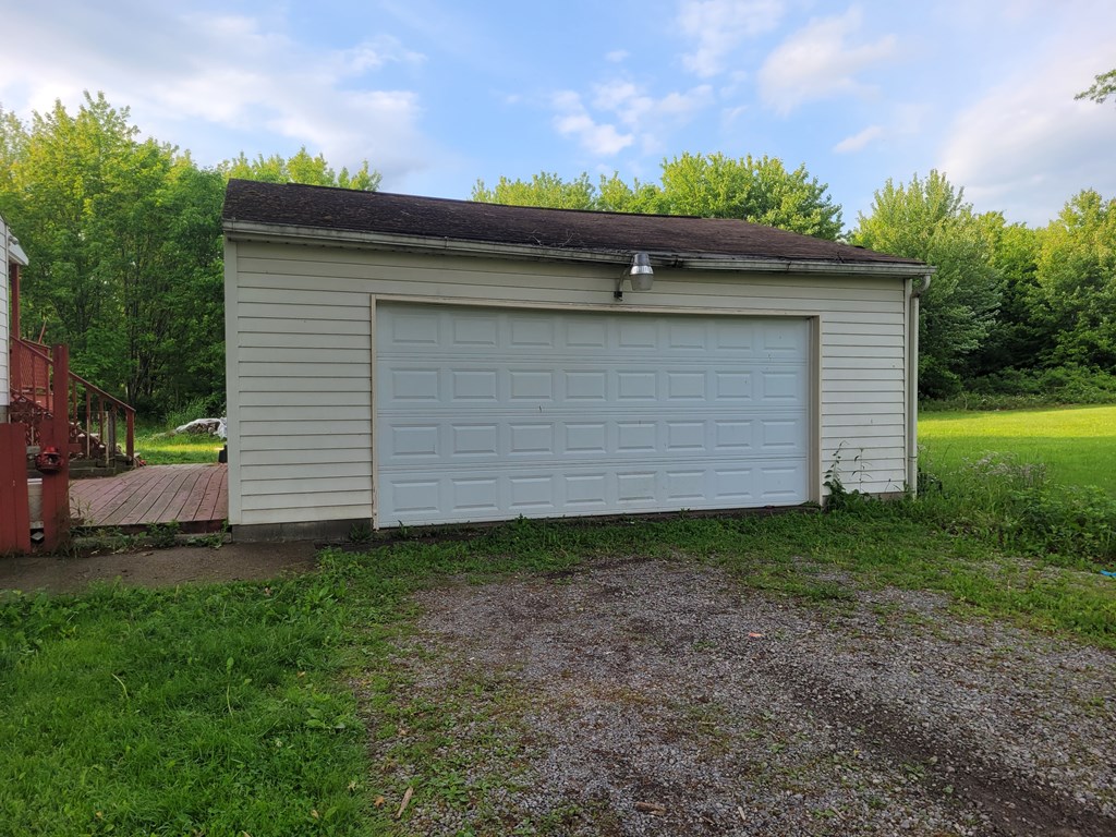 953 Mosser Drive, New Castle, Pennsylvania image 6