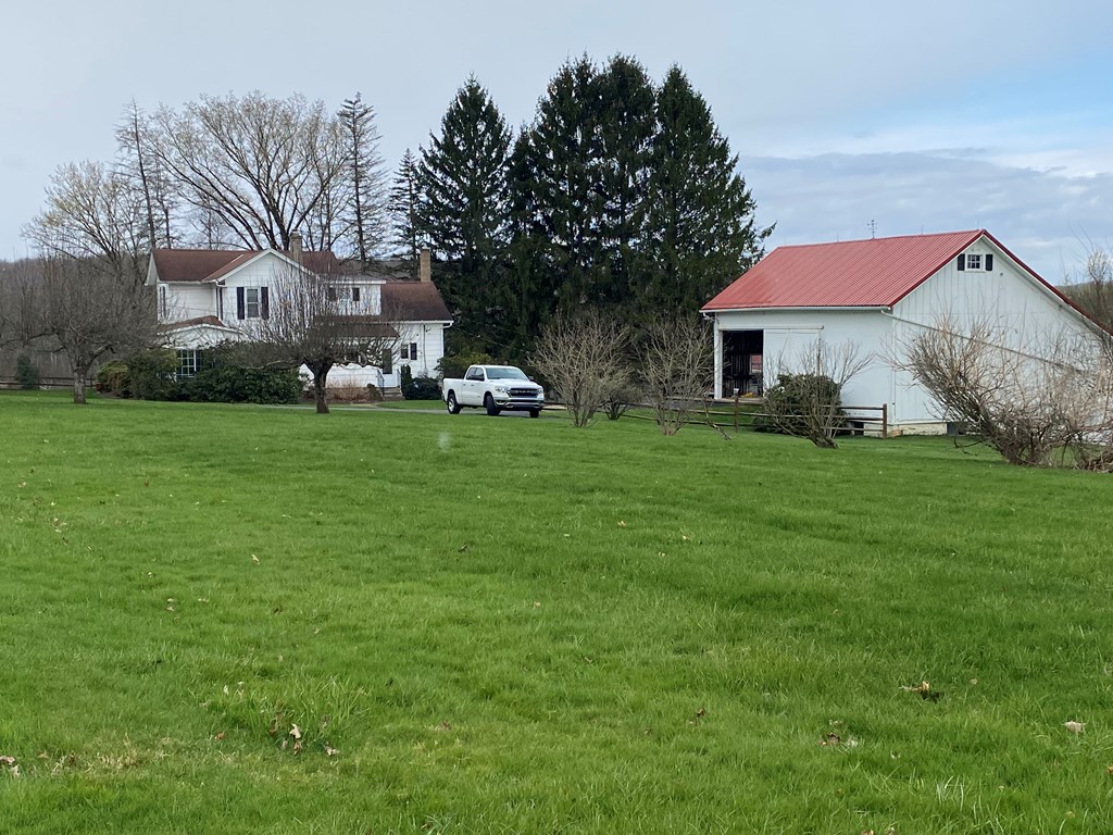 147 Warren Rd, Franklin, Pennsylvania image 3
