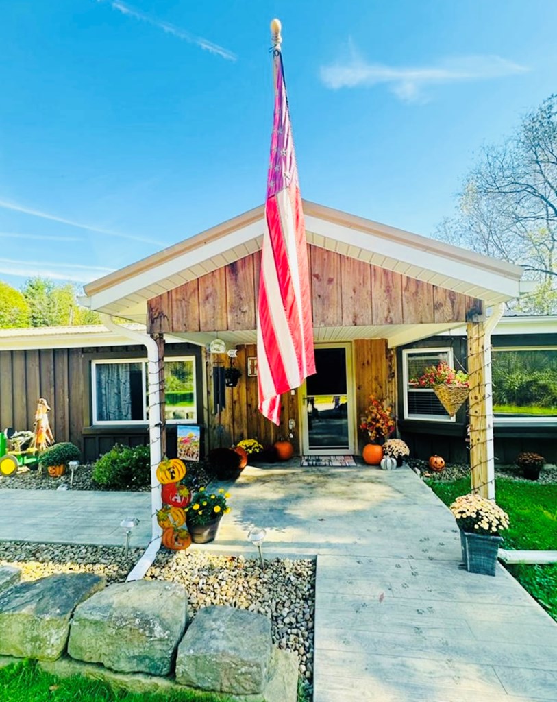 894 Grace Church Rd, Knox, Pennsylvania image 2