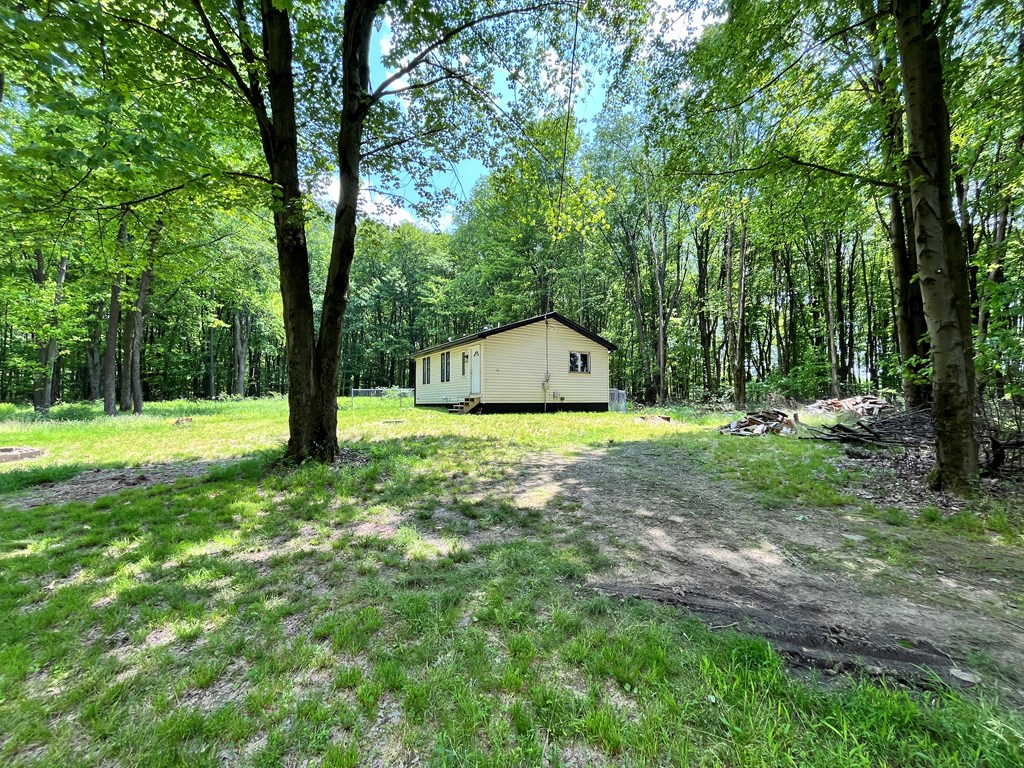 144 Sanford Road, Franklin, Pennsylvania image 2
