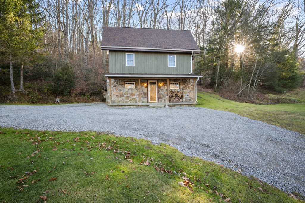 922 Polk Cutoff, Polk, Pennsylvania image 3