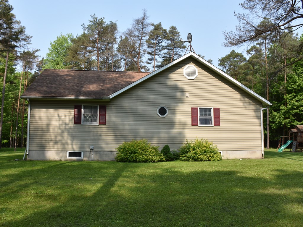 16947 Lynn Road, Saegertown, Pennsylvania image 7
