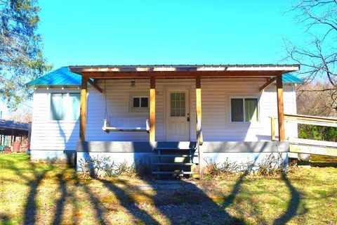 Homes For Sale - 135 Tippy Lane<br/> Warren County, Tidioute, PA 16351