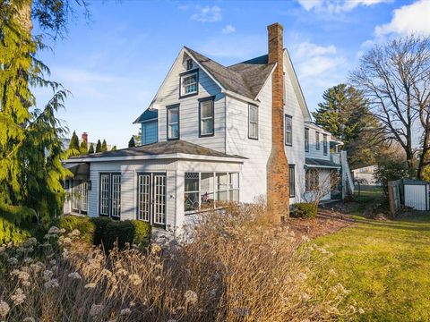 Homes For Sale - 138 Second Street<br/> Venango County, Pleasantville, PA 16341