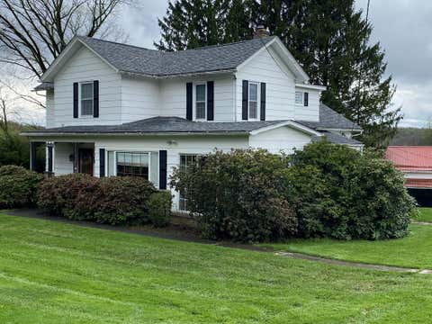 Homes For Sale - 147 Warren Rd<br/> Franklin, PA 16323