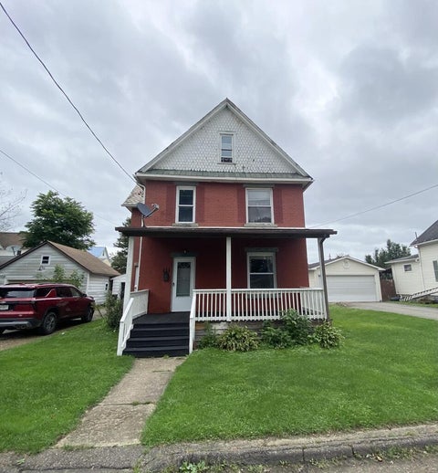 Homes For Sale - 111 Elm St<br/> Franklin, PA 16323