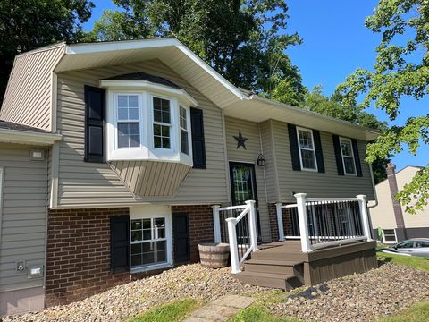 Homes For Sale - 245 Harvey Drive<br/> Seneca, PA 16346