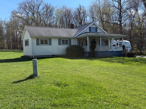 Homes For Sale - 404 Keely Rd<br/> Franklin, PA 16323